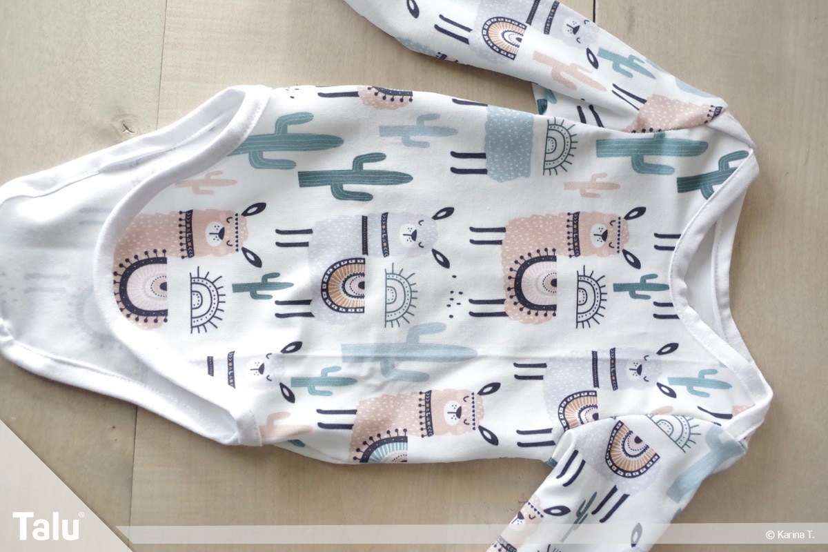Baby Body nähen, fast fertig genähter Baby Body